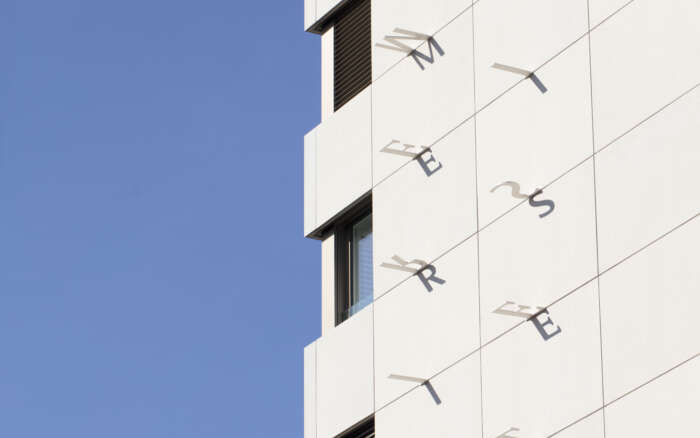 MI Fassade Schattenschrift 06 3c300