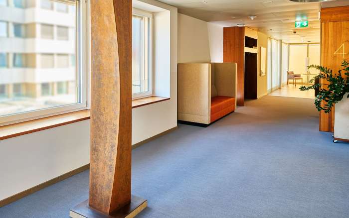 Skulptur in der Premium Gold Lounge