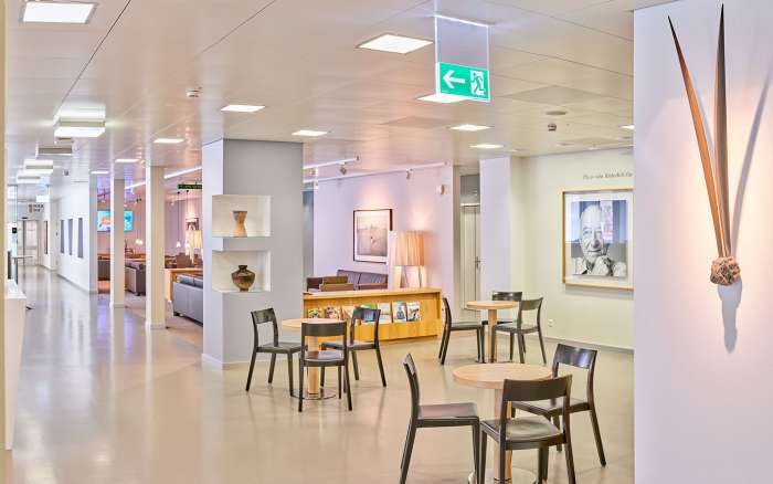 Kunst in der Lounge im EG